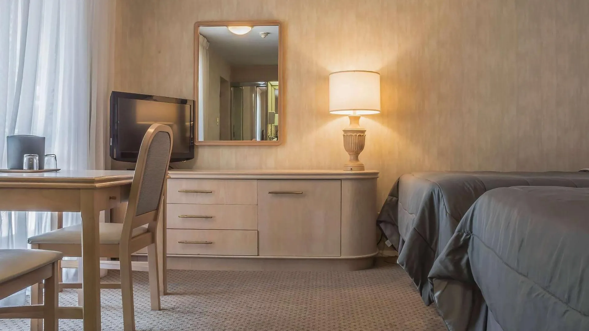 Rodeway Inn Fallsview Niagara Falls