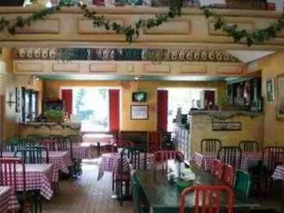 Rodeway Inn Fallsview Niagara-Fälle