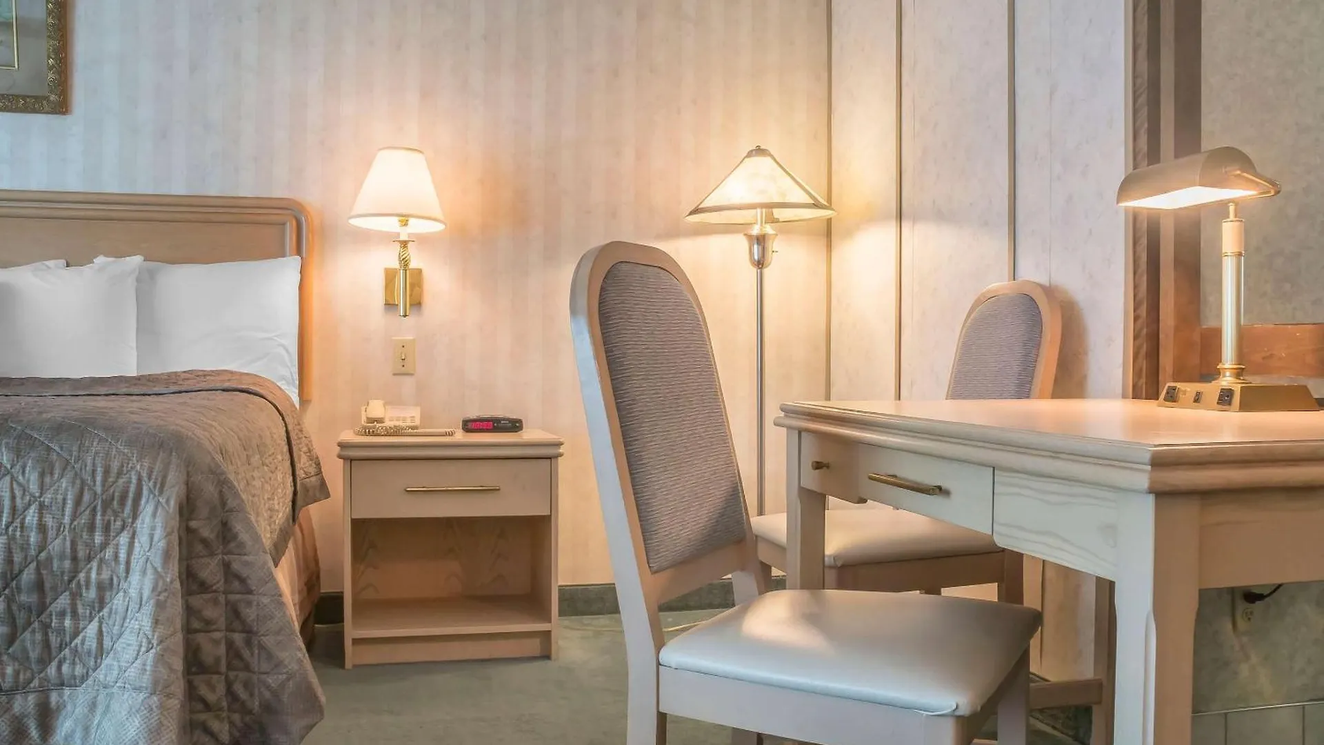 Rodeway Inn Fallsview Niagara-Fälle
